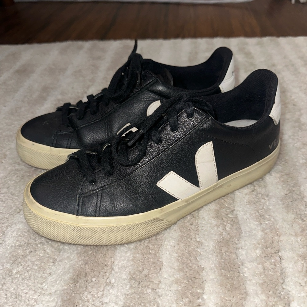 Veja Campo - Black/White Size 8